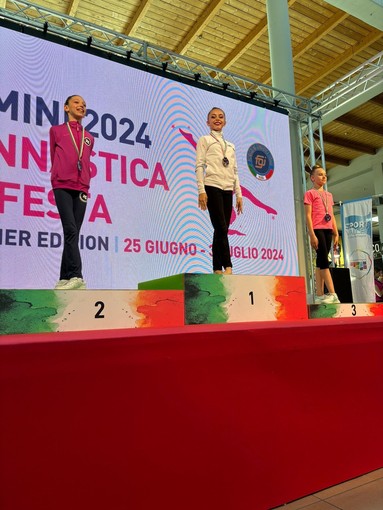 Per la Gym Aosta Ilenia Molinaro 1° al nastro e Arianna Desandré 3° alla palla e alle clavette alla Ginnastica in festa 2024