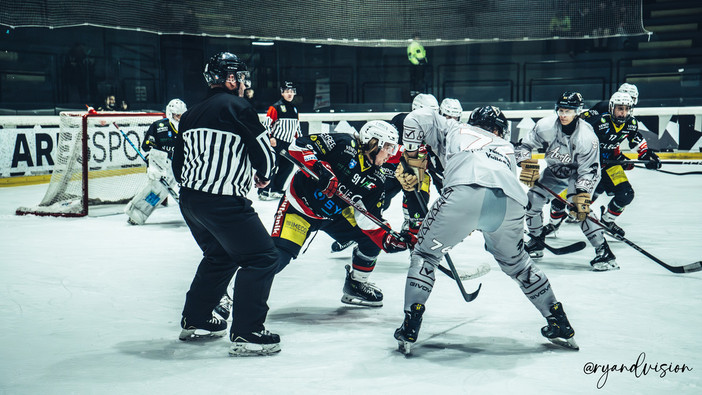 L'Hockey Club Aosta vince 7 - 2 contro il Feltre