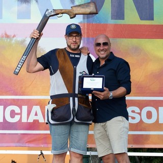 Matteo Tallarini premiato da Ivan Carella