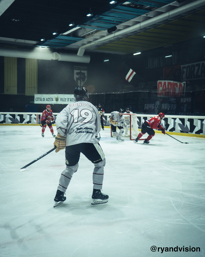 Hockey su ghiaccio: Club Aosta supera l'HC Pergine